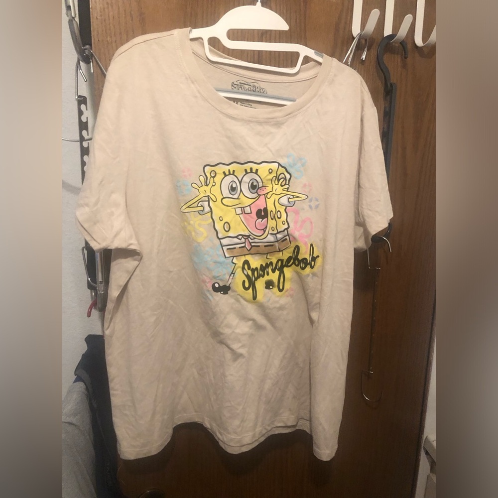 Nickelodeon SpongeBob Beige T-Shirt- 174A $20 or $15 w/offer *tee deal